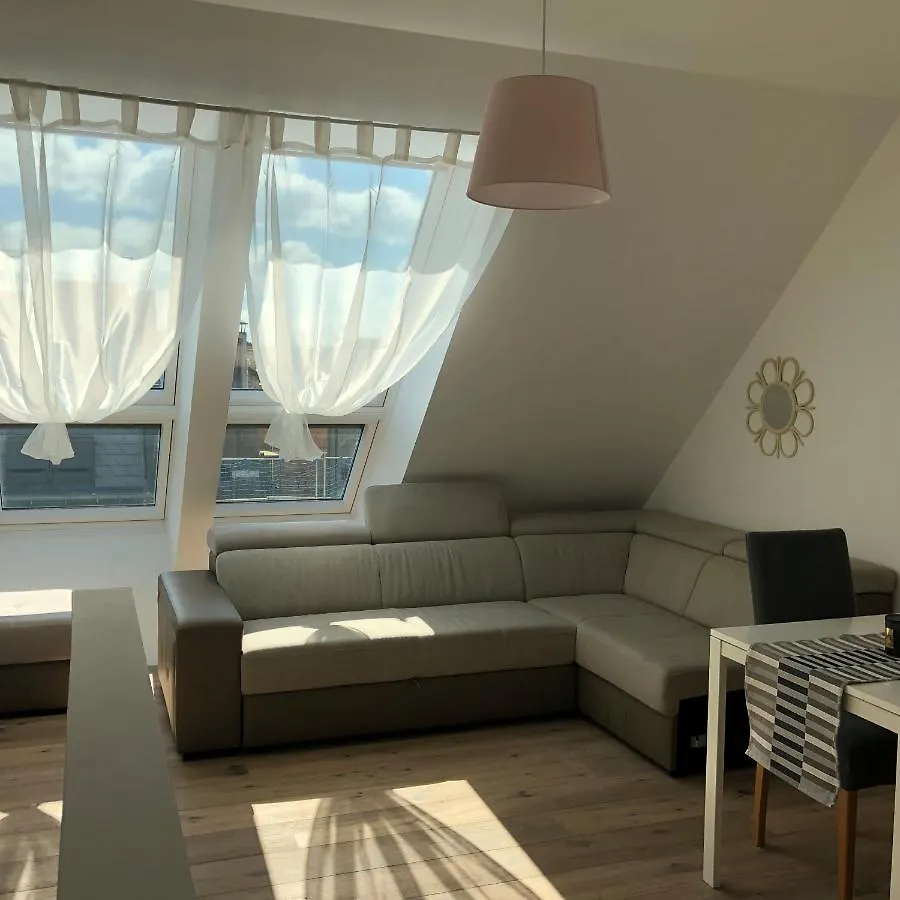 Double Floor Apartment Vienna Hotel